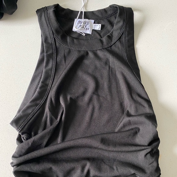 Princess Polly crop top - Picture 4 of 4